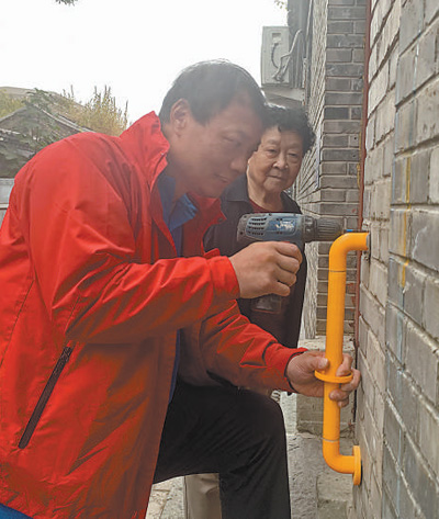老有所为，贡献“银发力量”（体验・民生一线观察）